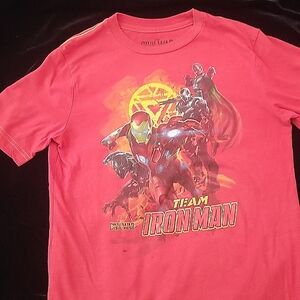 Boys M. IRONMAN / Civil War, red, short sleeves. Great Condition!